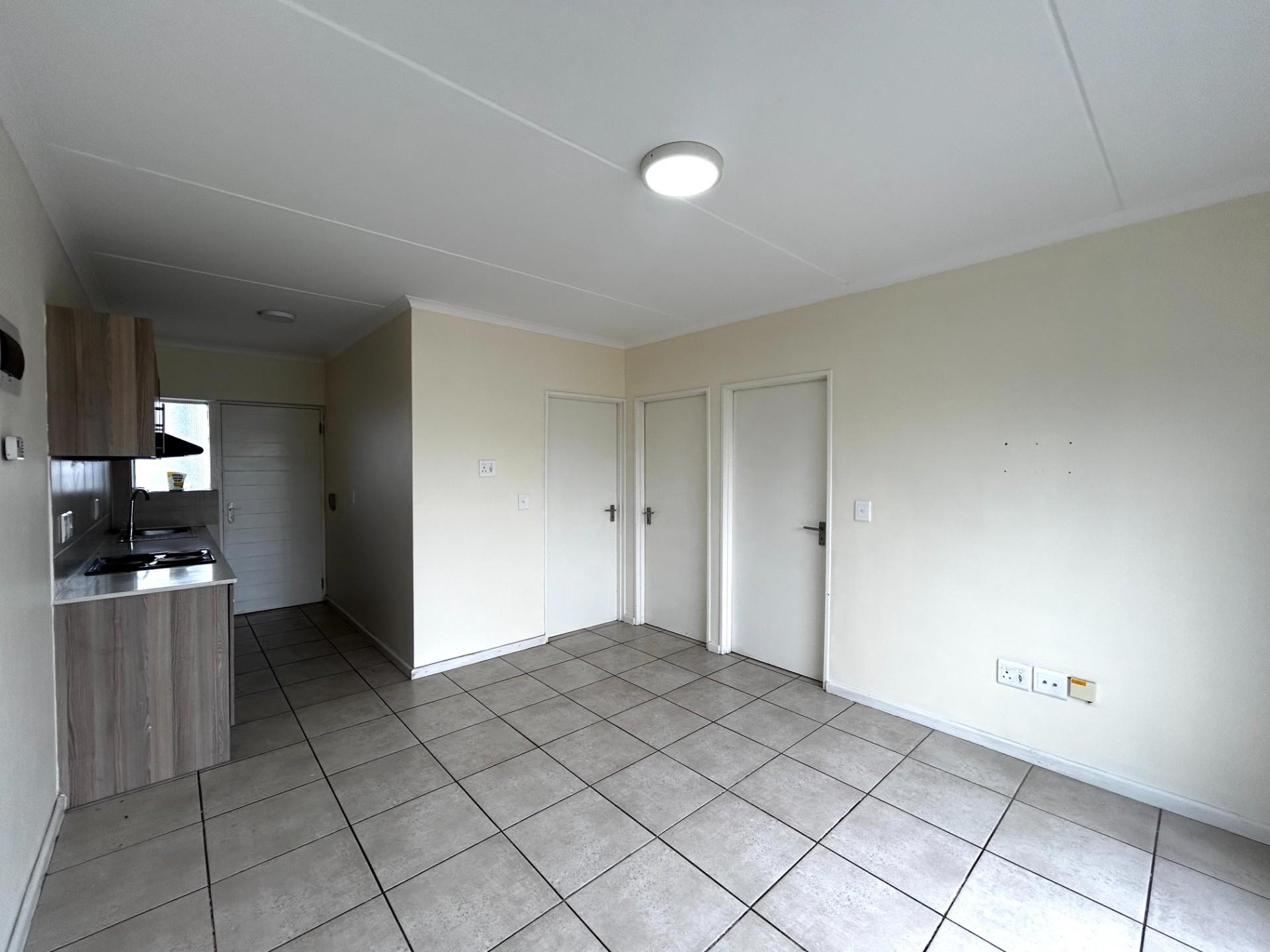 Image 4 of 6