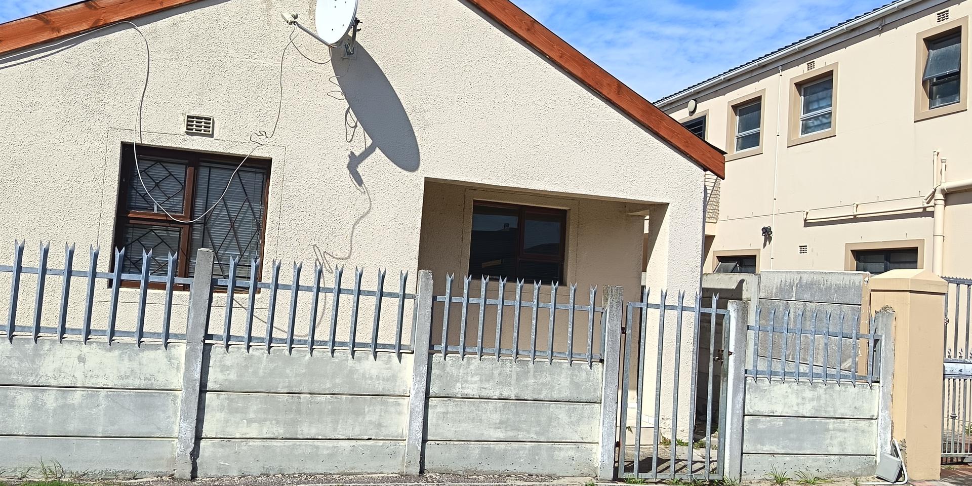 Image 2 of 6