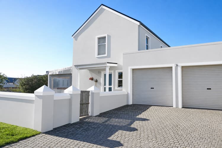 Main property image