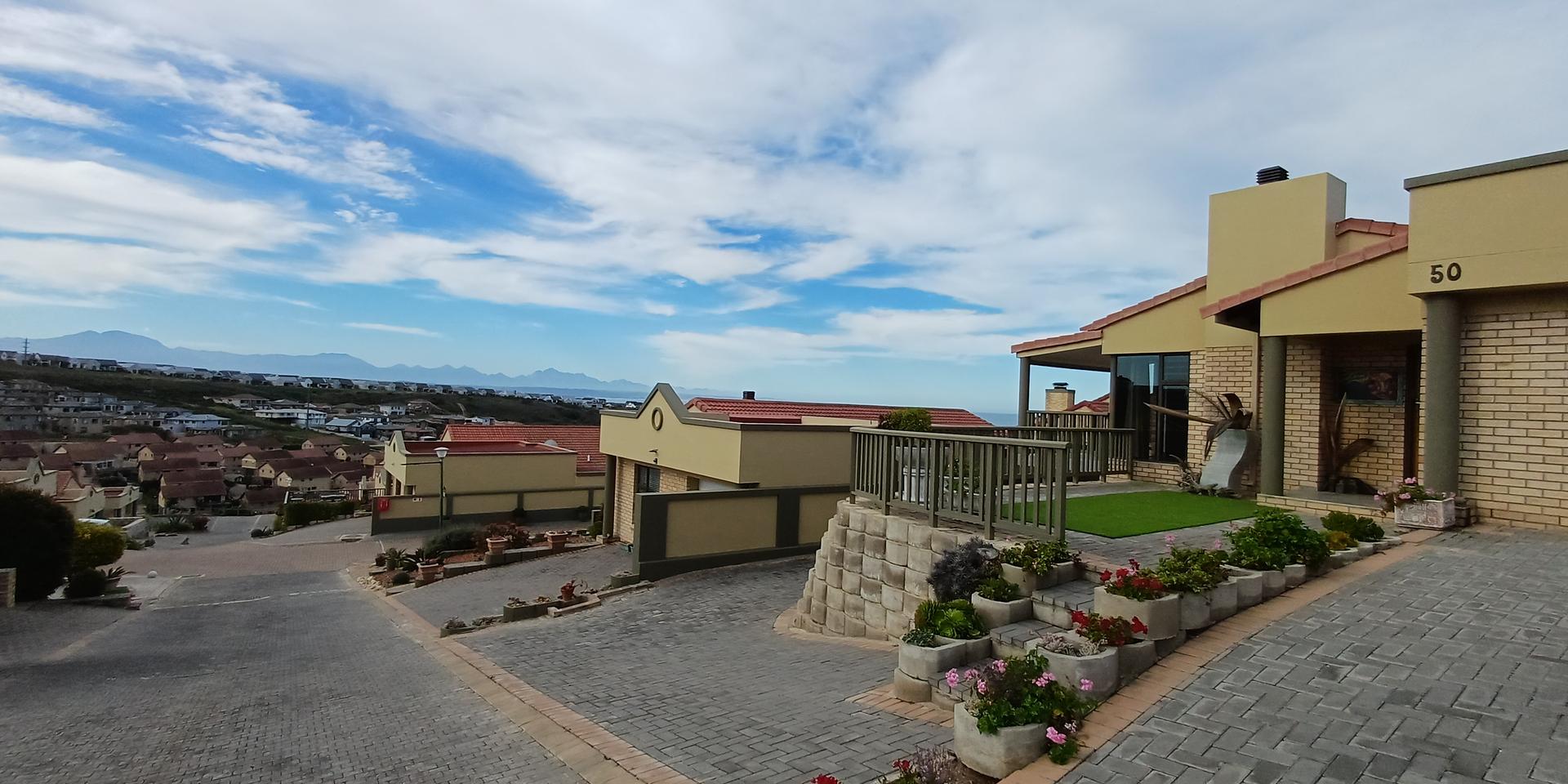 Image 2 of 6