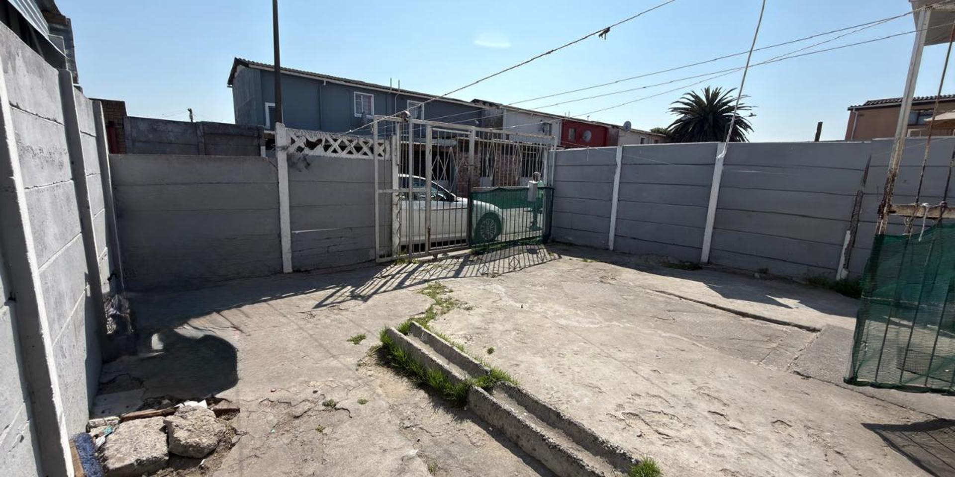 Image 5 of 6