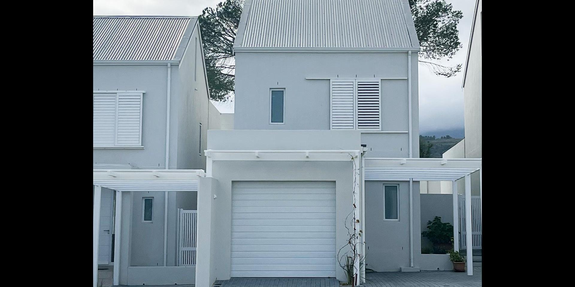 Image 2 of 6