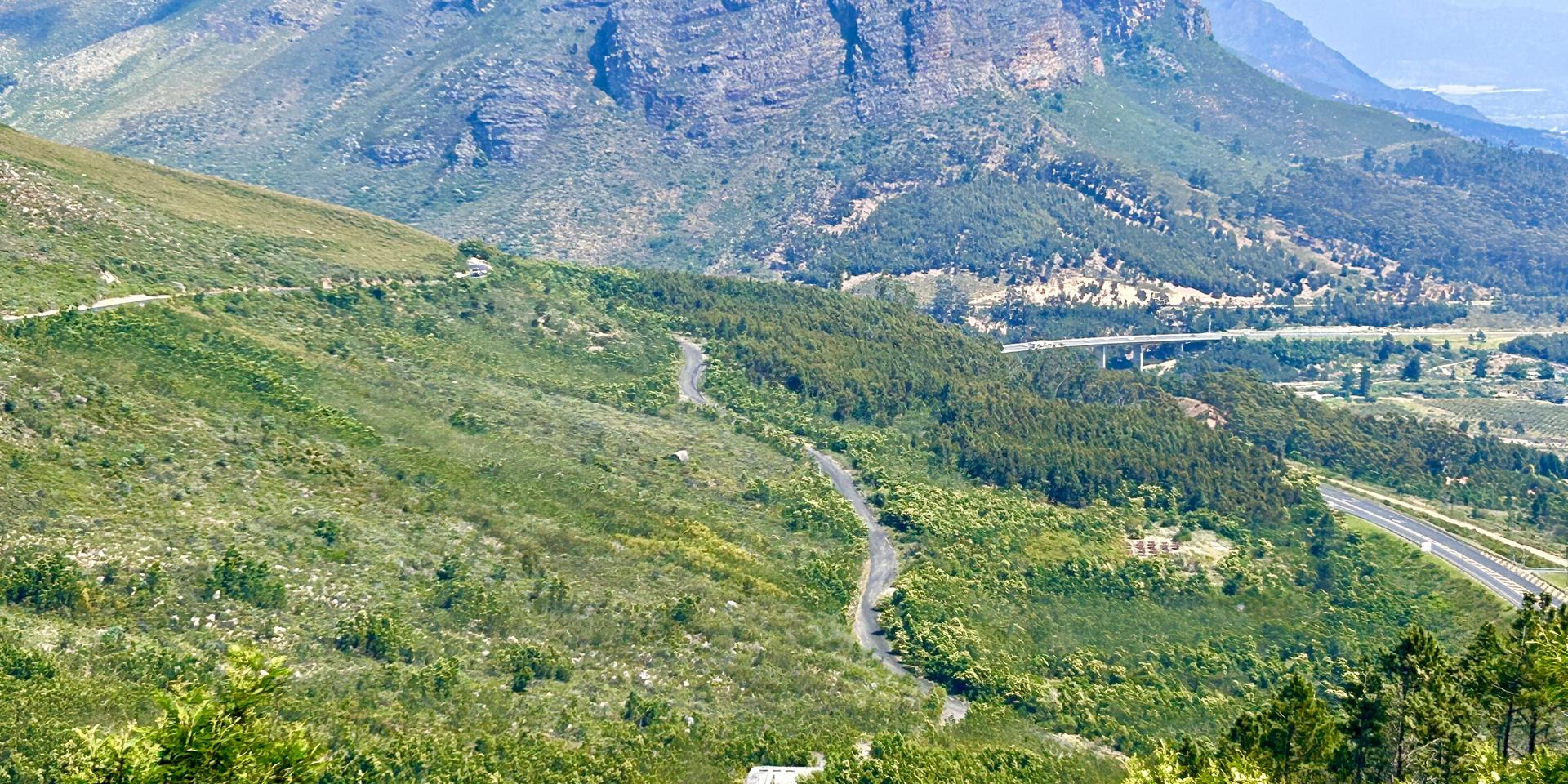 Image 4 of 6