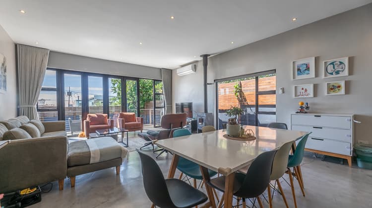 Main property image