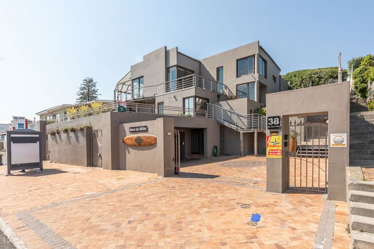 Main property image