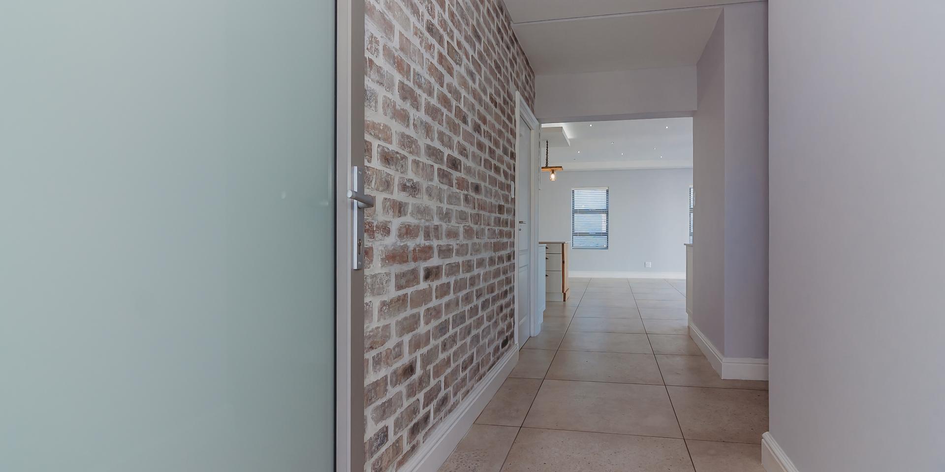 Image 3 of 6