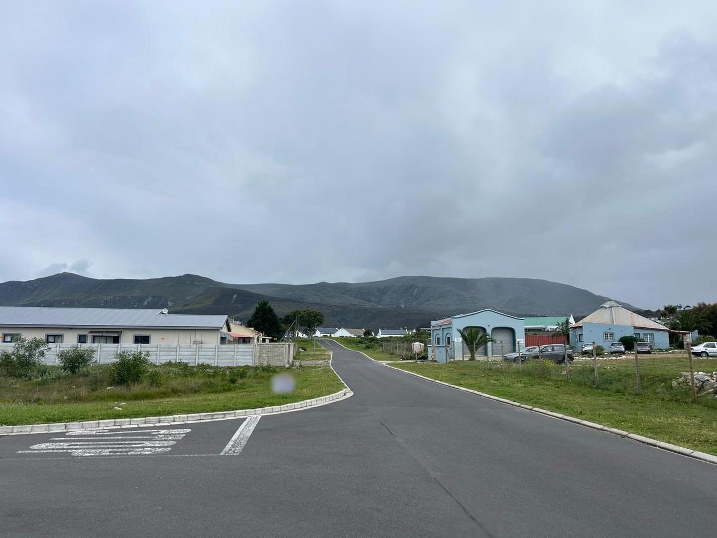 Image 2 of 6