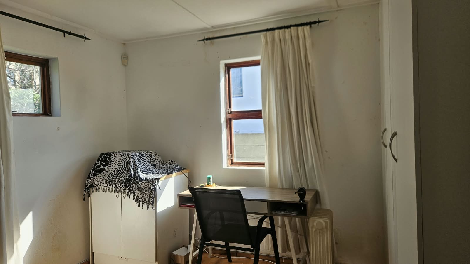 Image 5 of 6