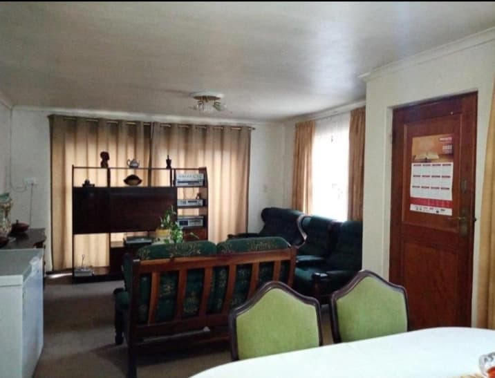 Image 3 of 6