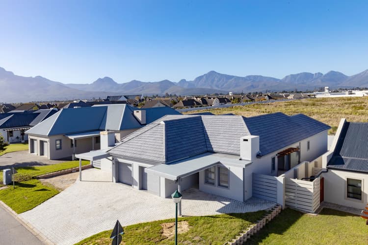 Main property image