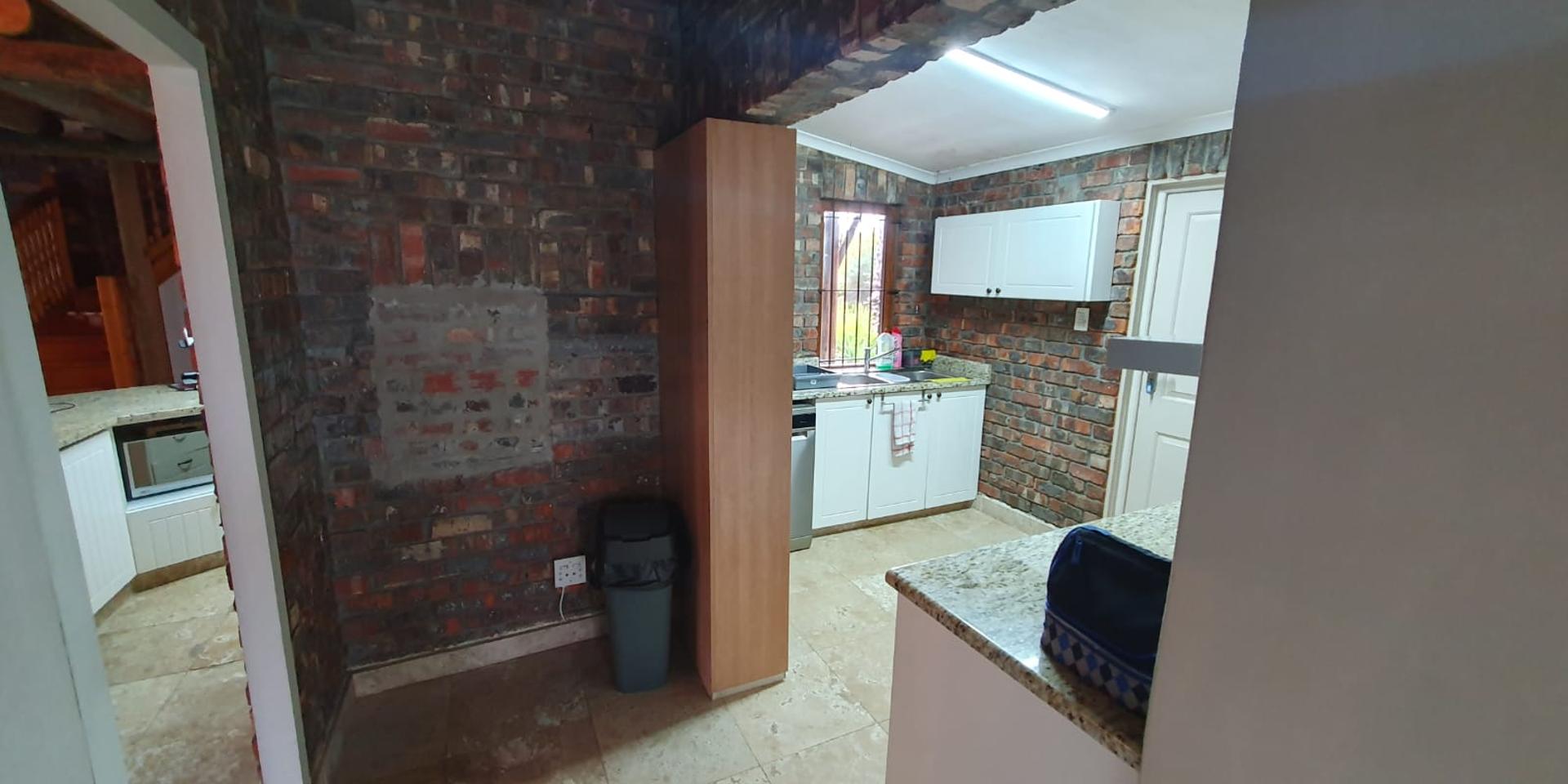 Image 3 of 6