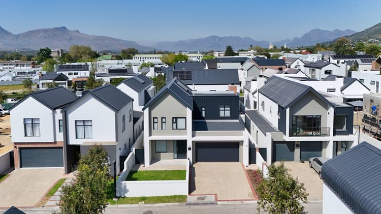 Main property image