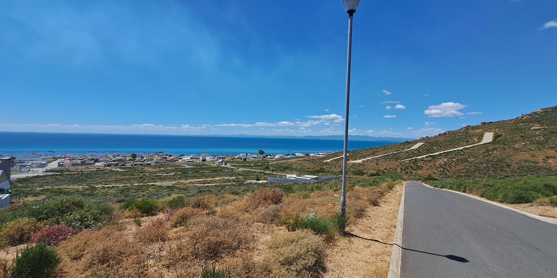 Image 4 of 6