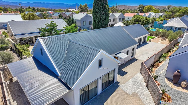 Main property image