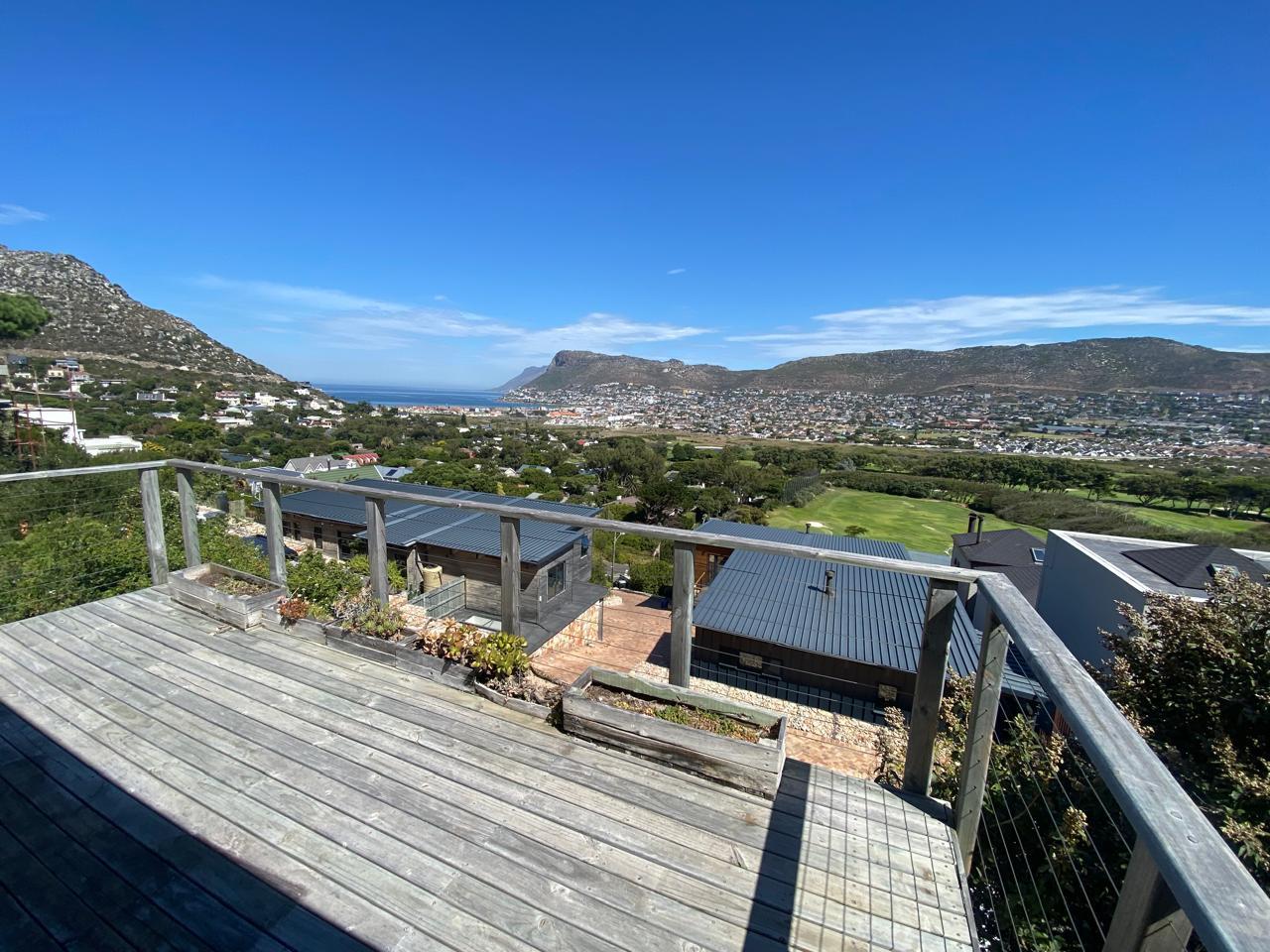 Image 2 of 6