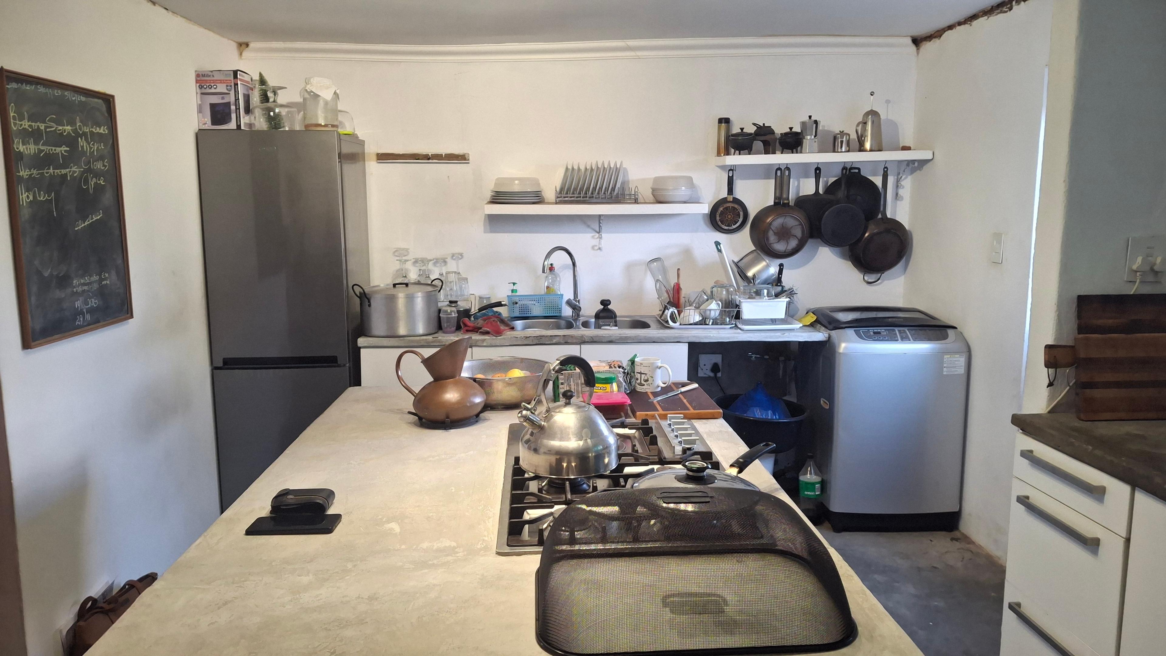 Image 4 of 6