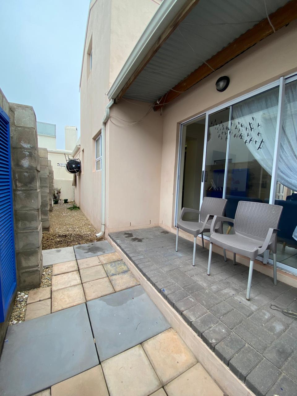Image 5 of 6