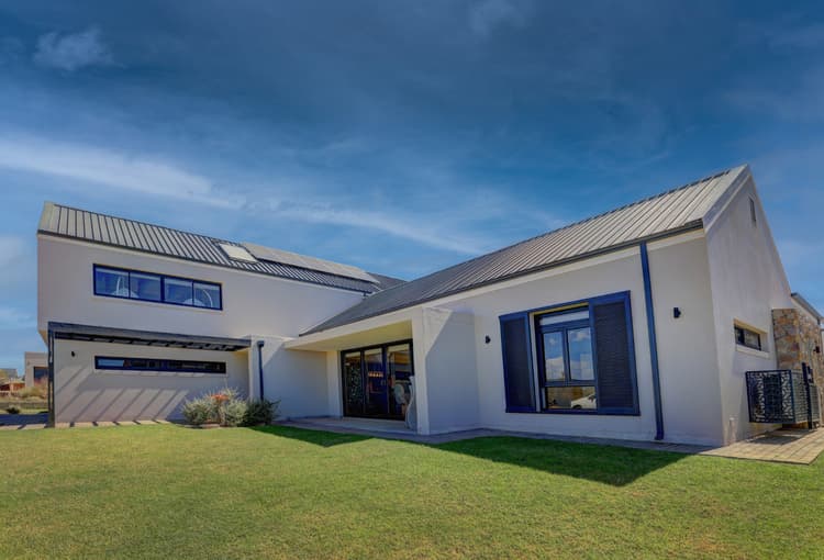 Main property image