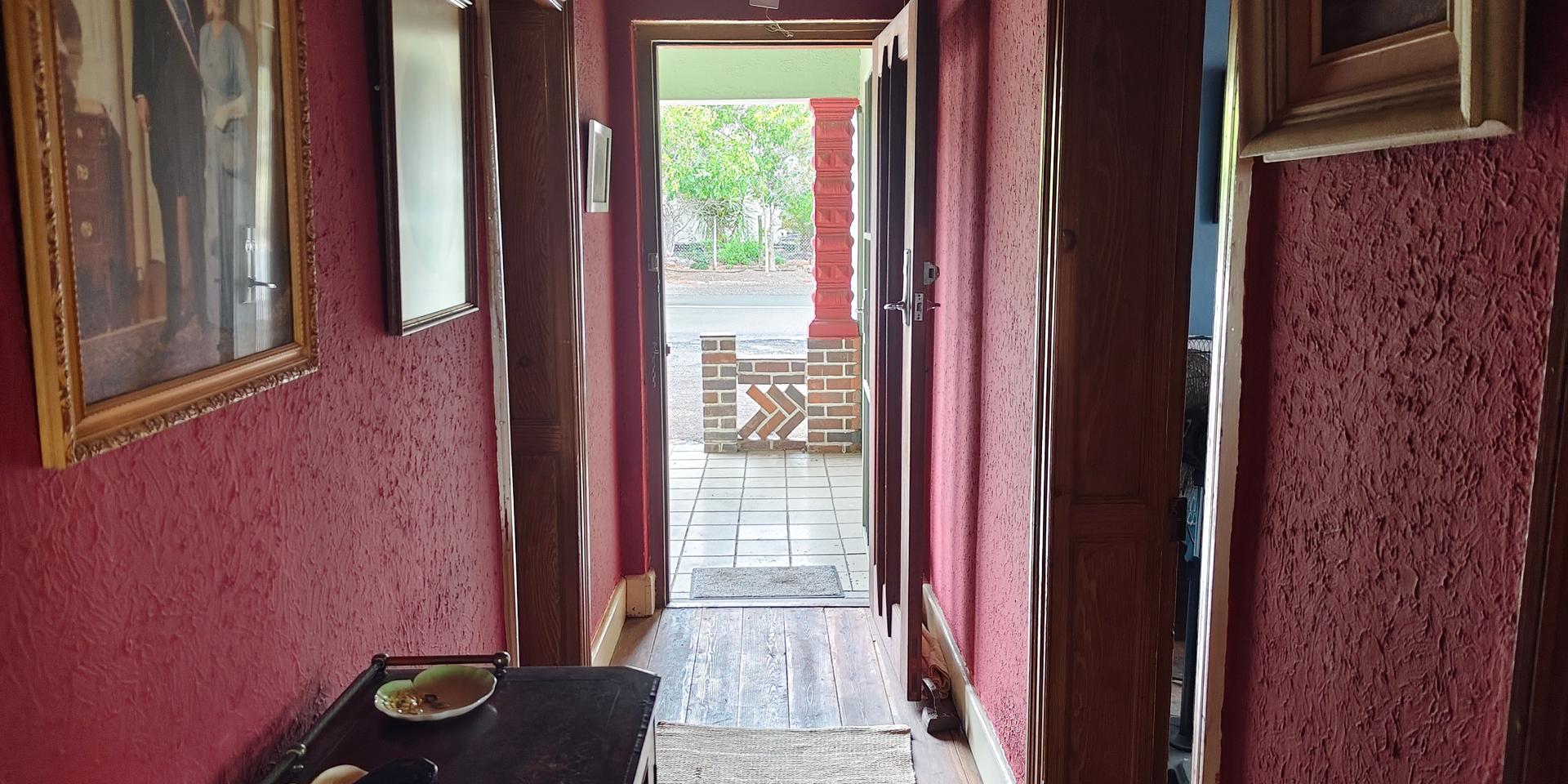 Image 3 of 6
