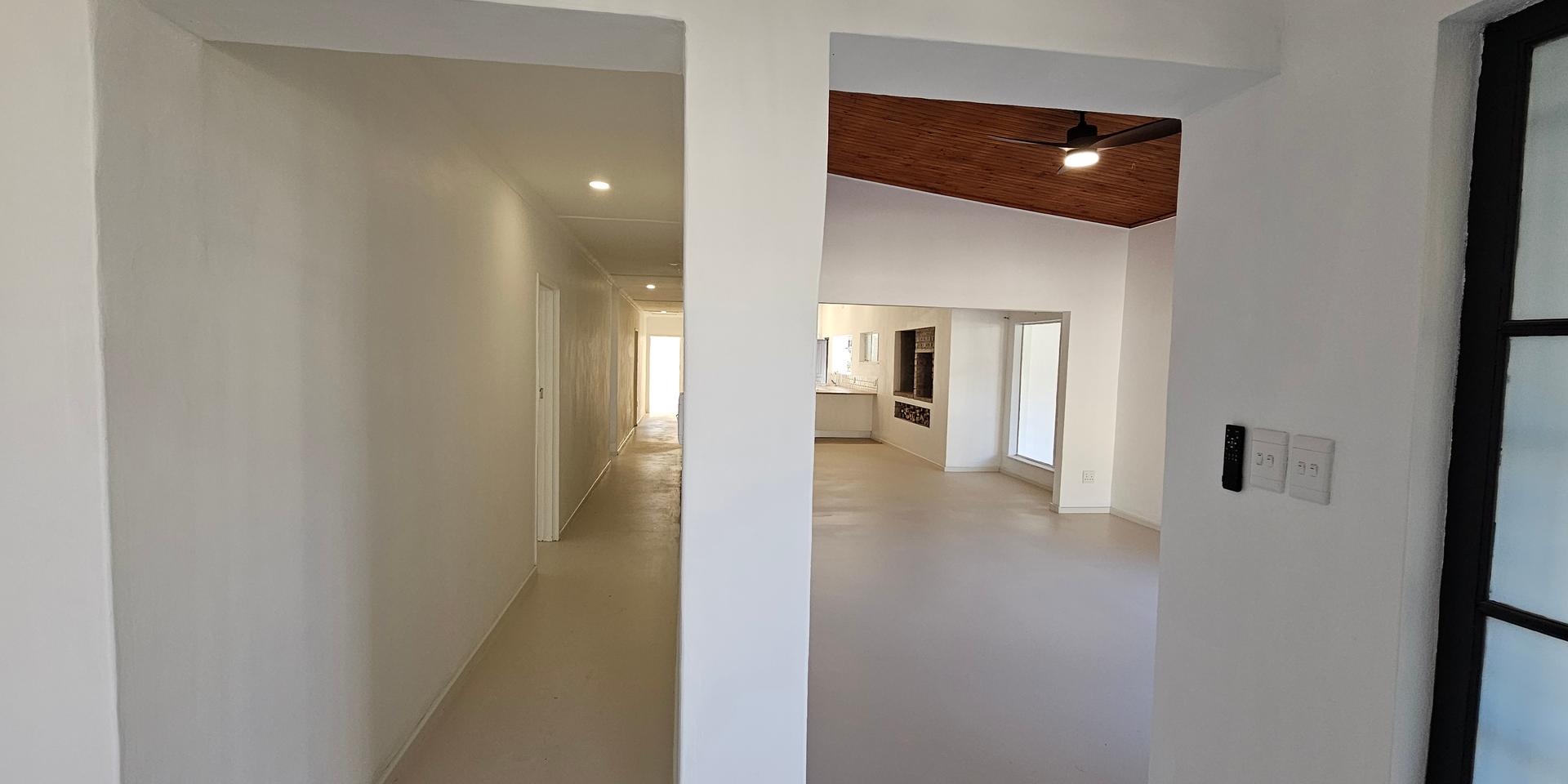 Image 4 of 6