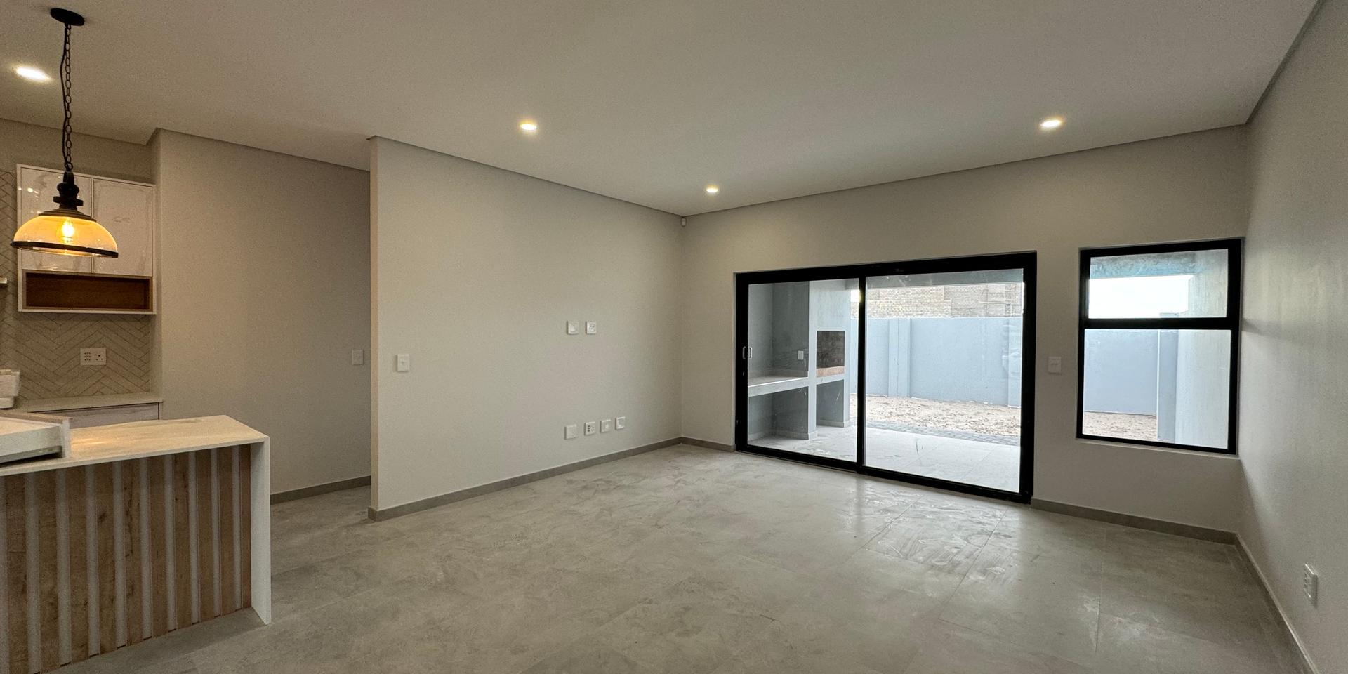 Image 5 of 6