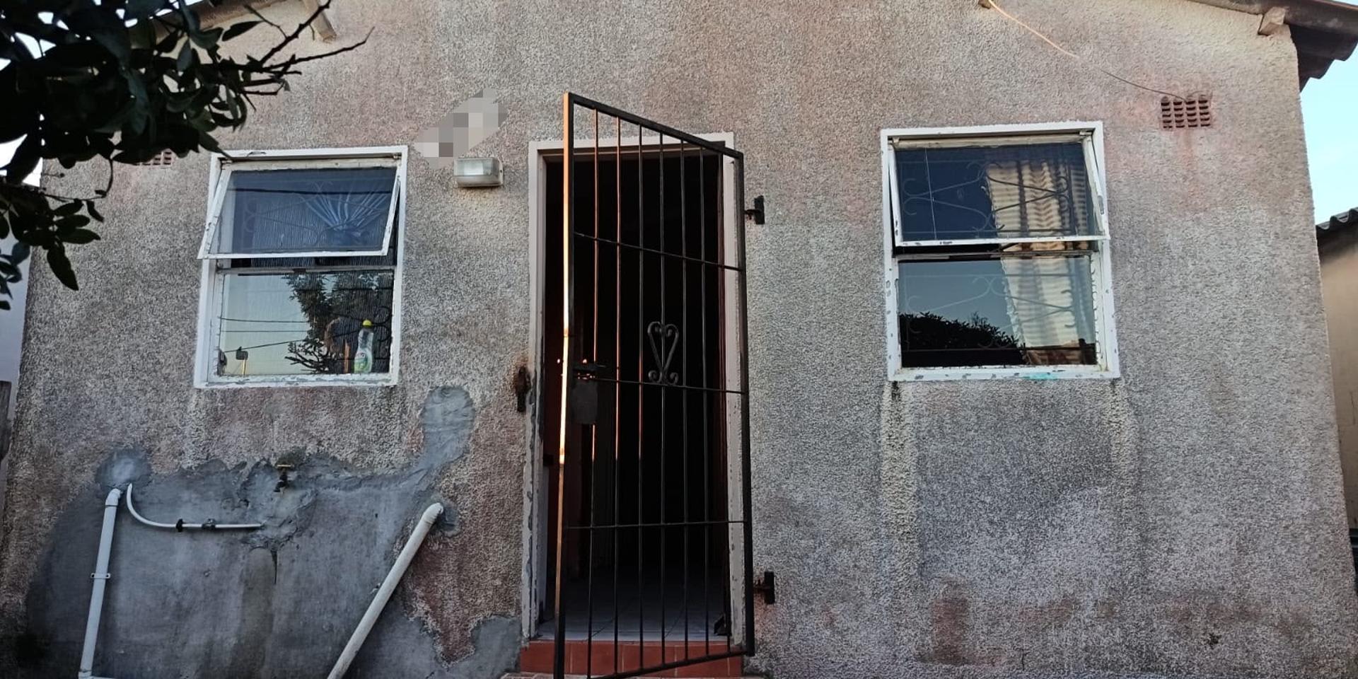 Image 1 of 6