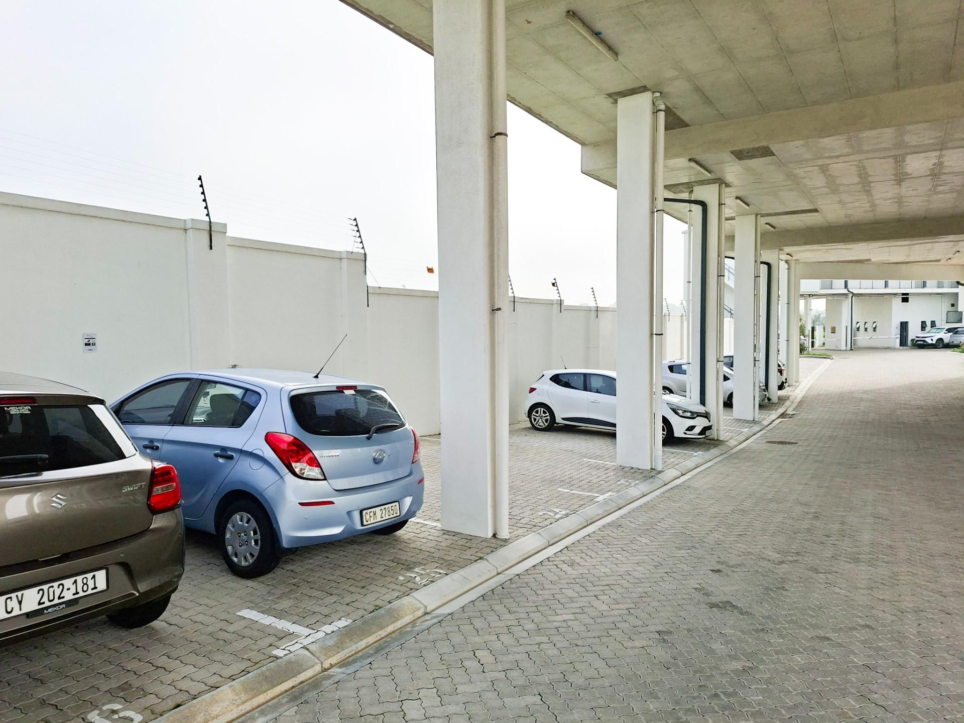 Image 2 of 6