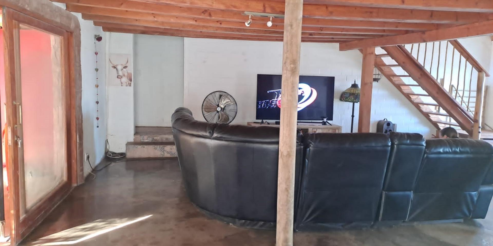 Image 3 of 6