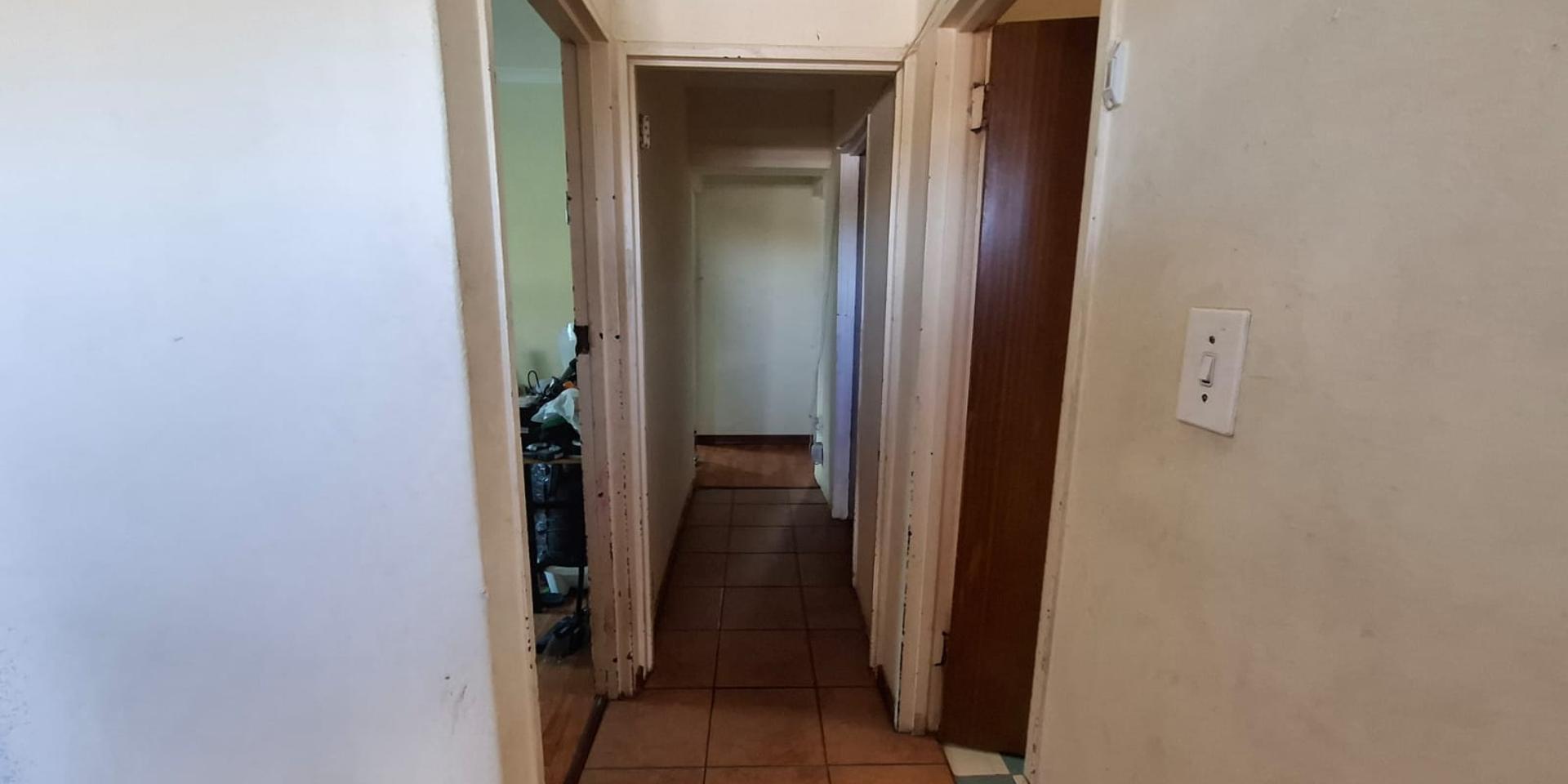 Image 5 of 6
