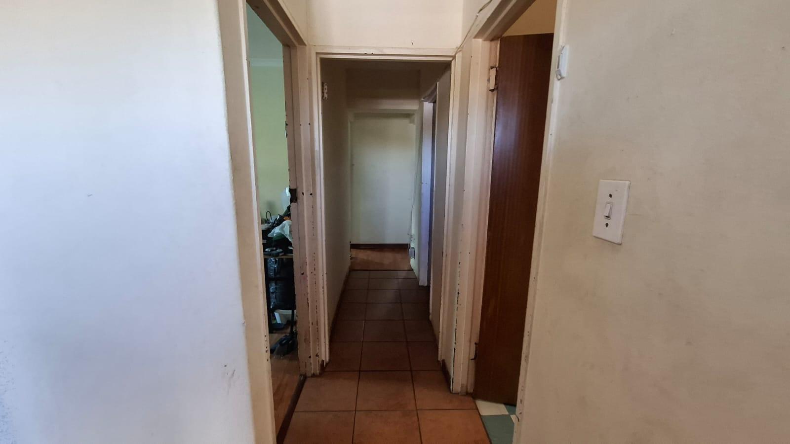 Image 5 of 6