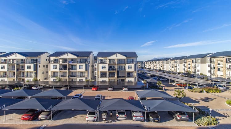 Main property image