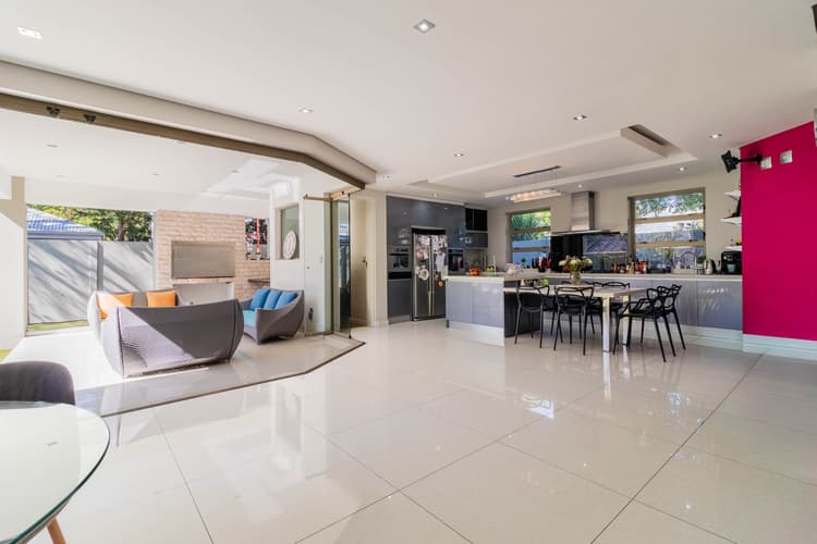 Main property image