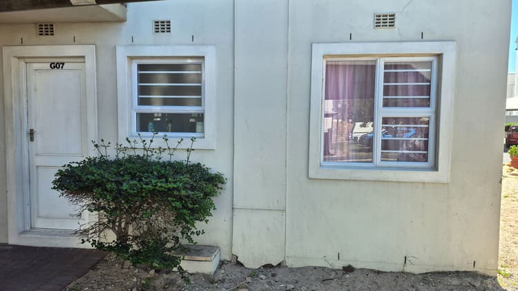 Main property image