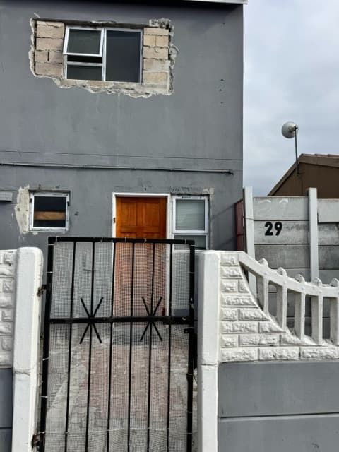 Image 1 of 6