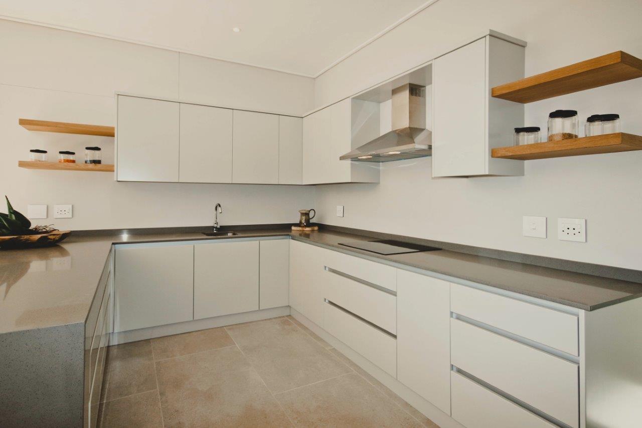 Image 4 of 6
