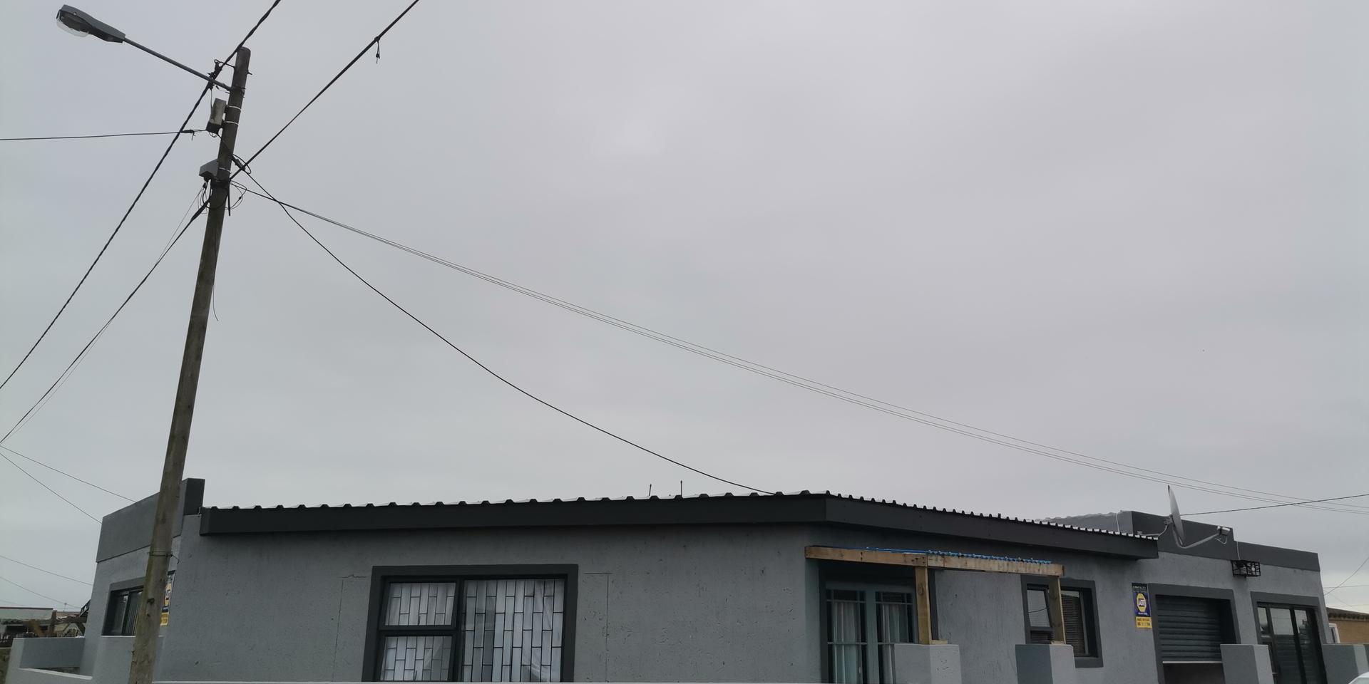 Image 4 of 6