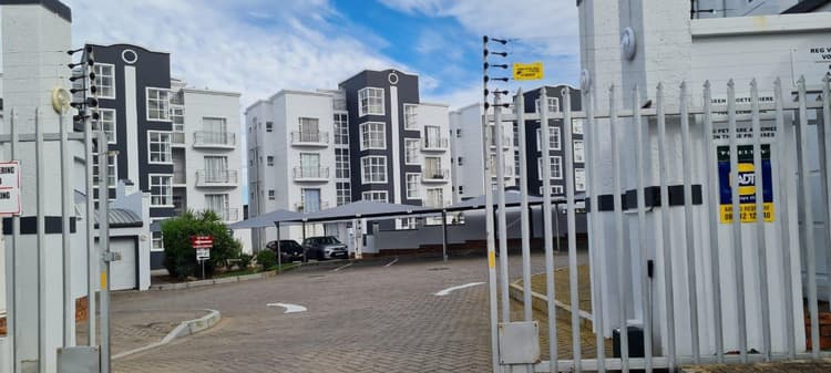 Main property image