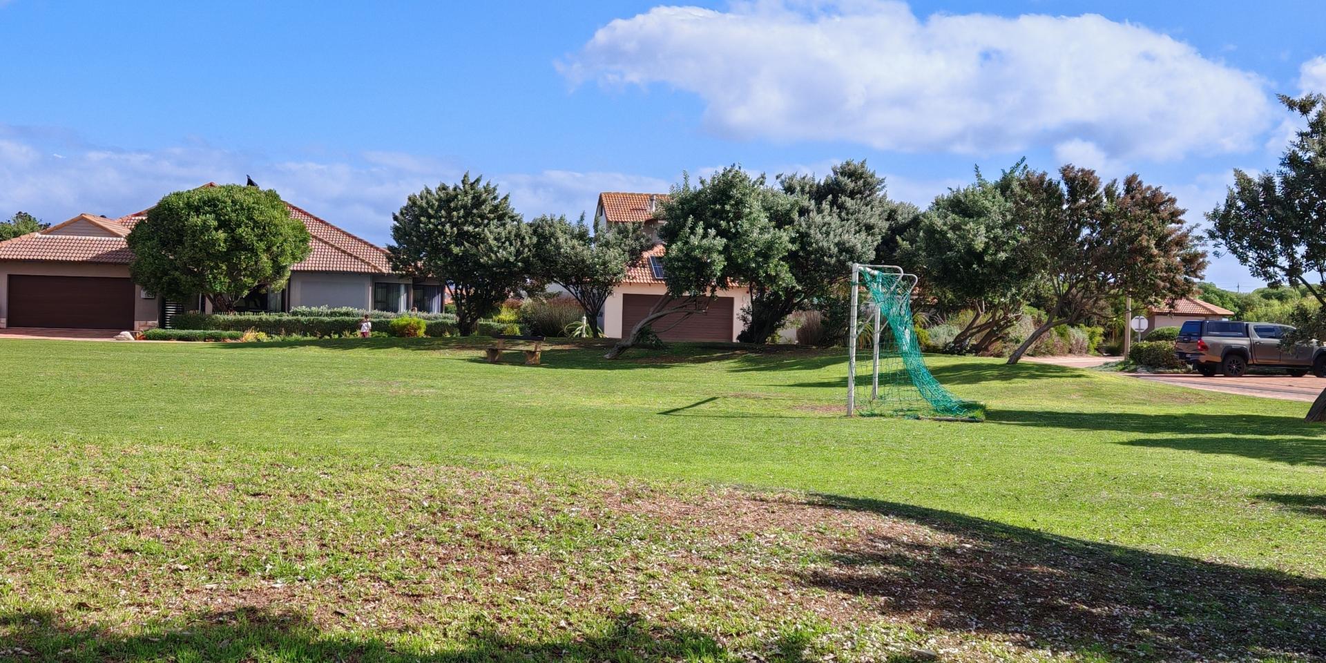 Image 2 of 6