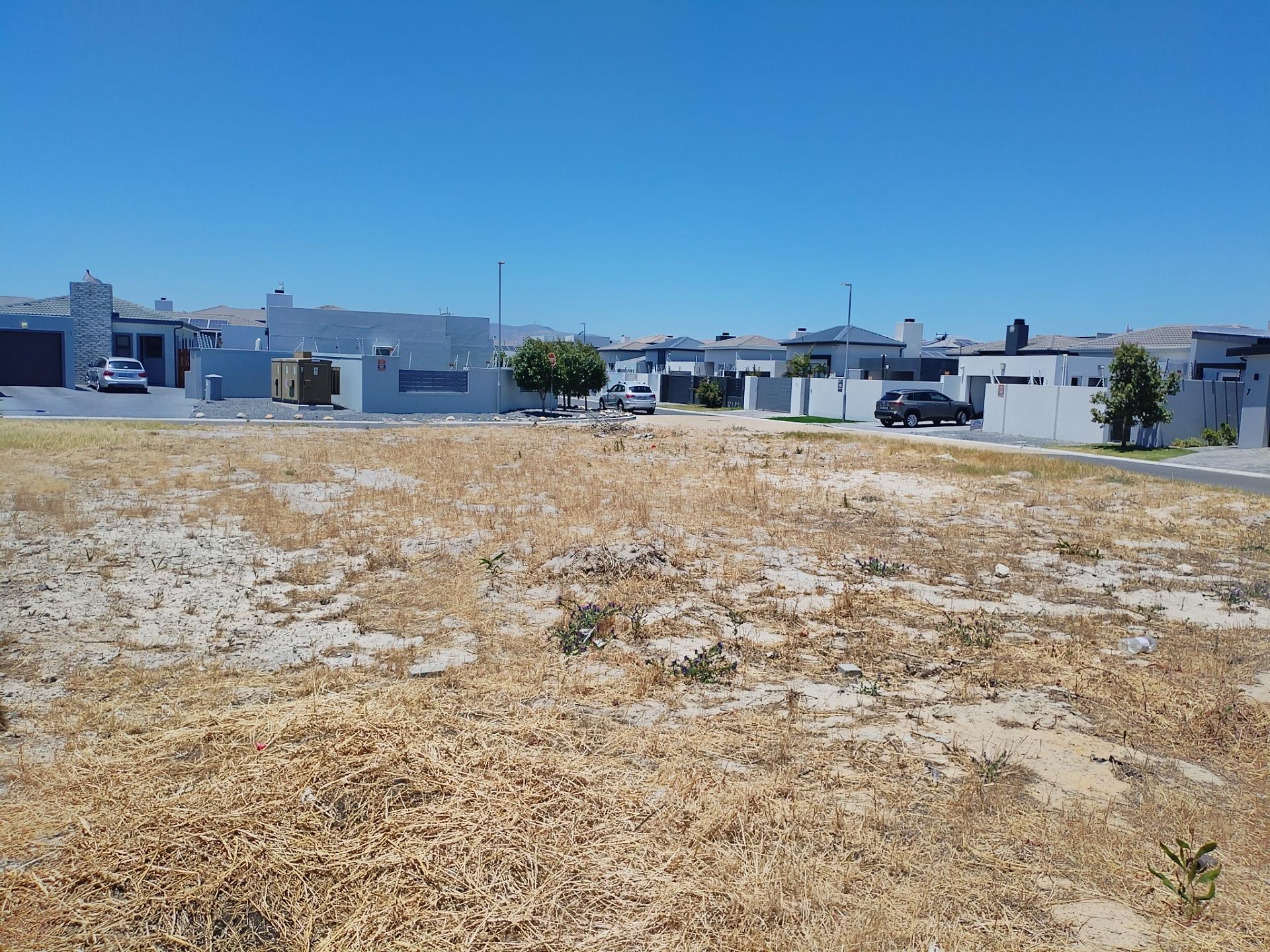 Image 4 of 6