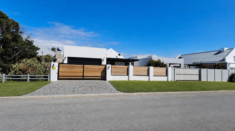 Main property image
