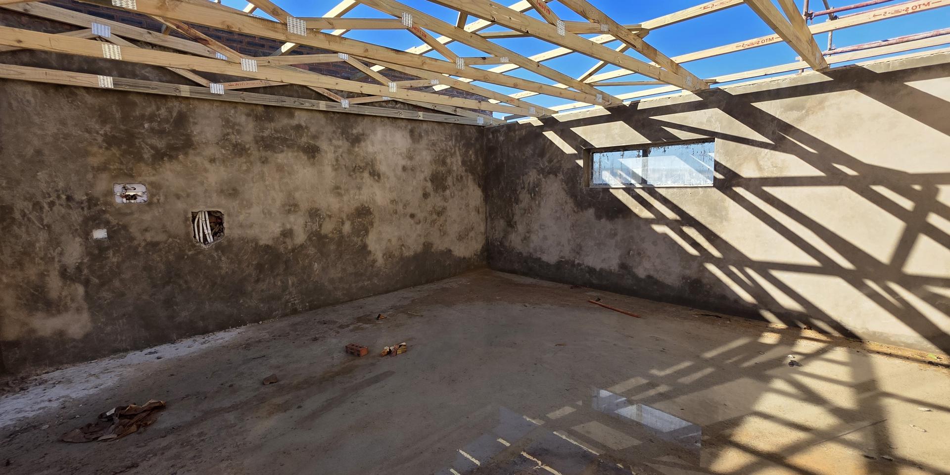 Image 2 of 6