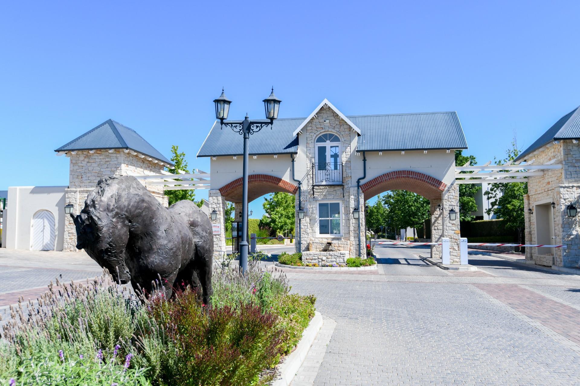 Image 2 of 6