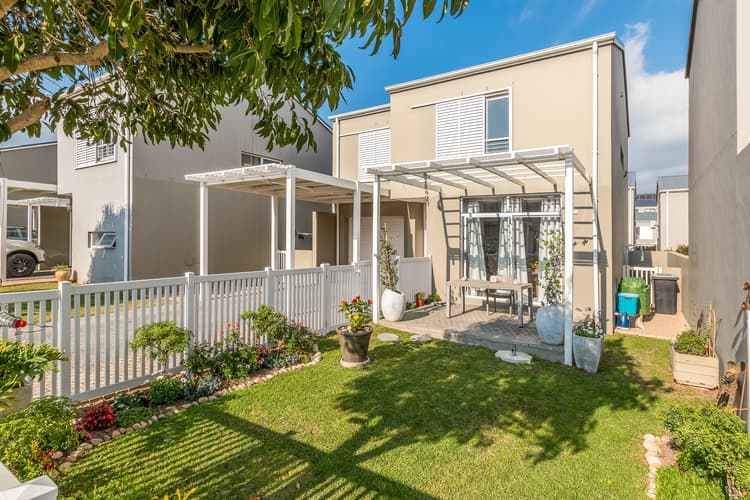 Main property image