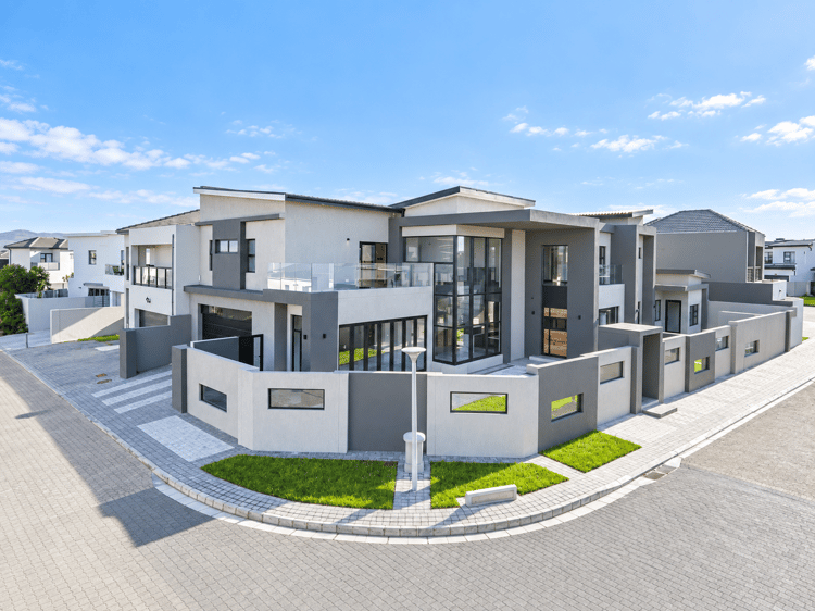 Main property image