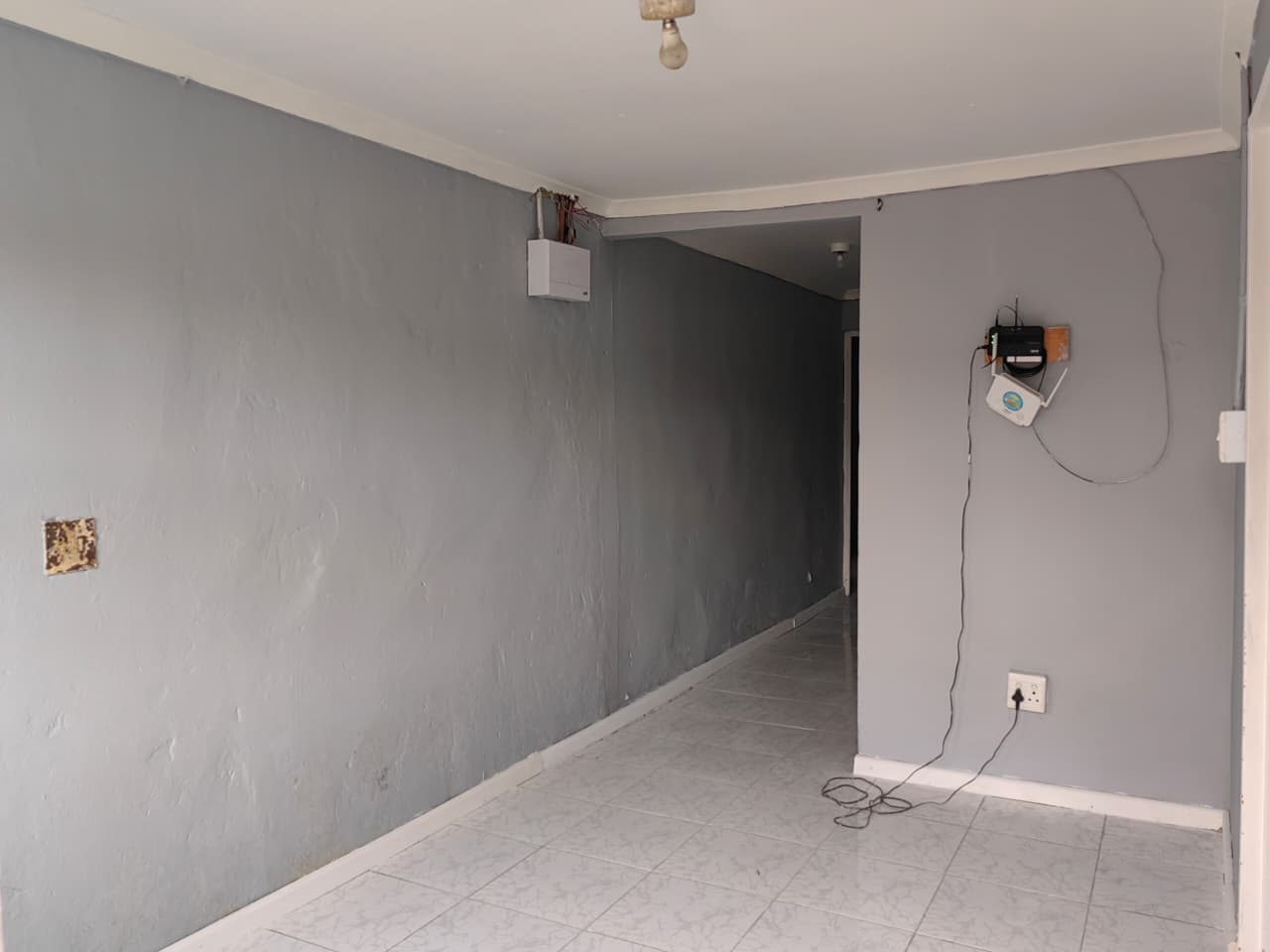 Image 4 of 6