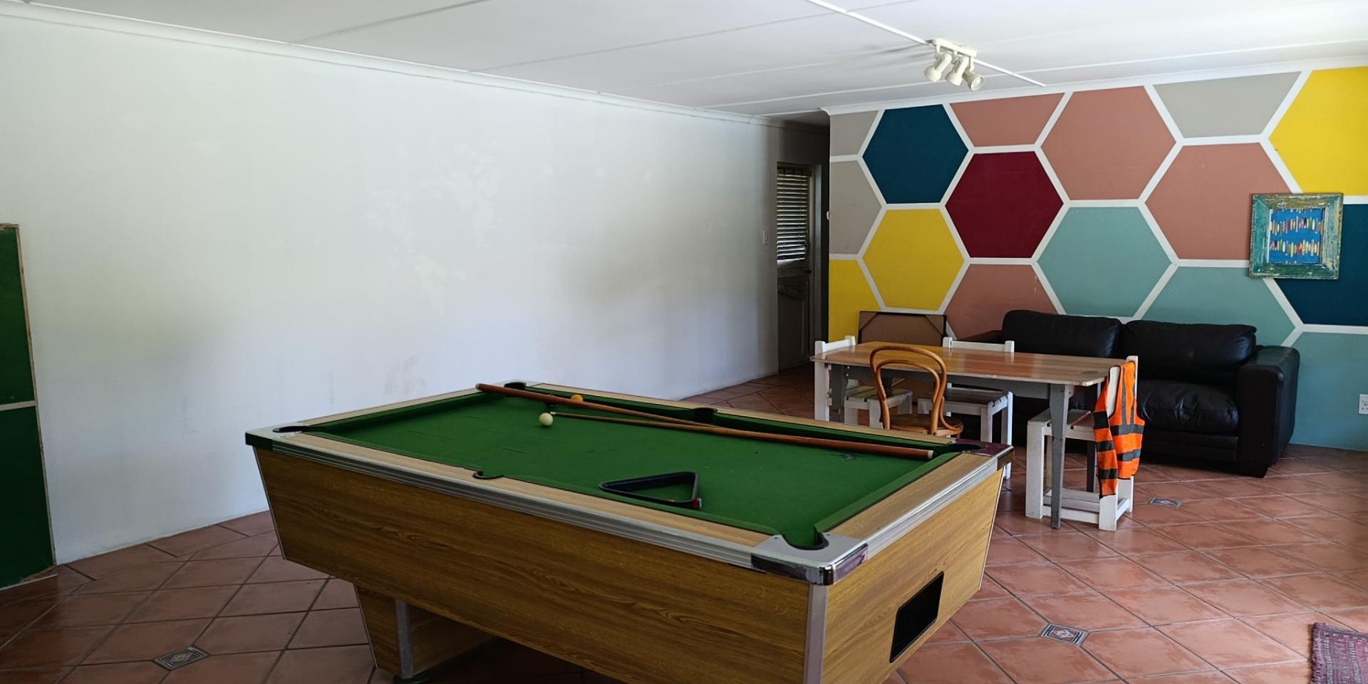 Image 4 of 6