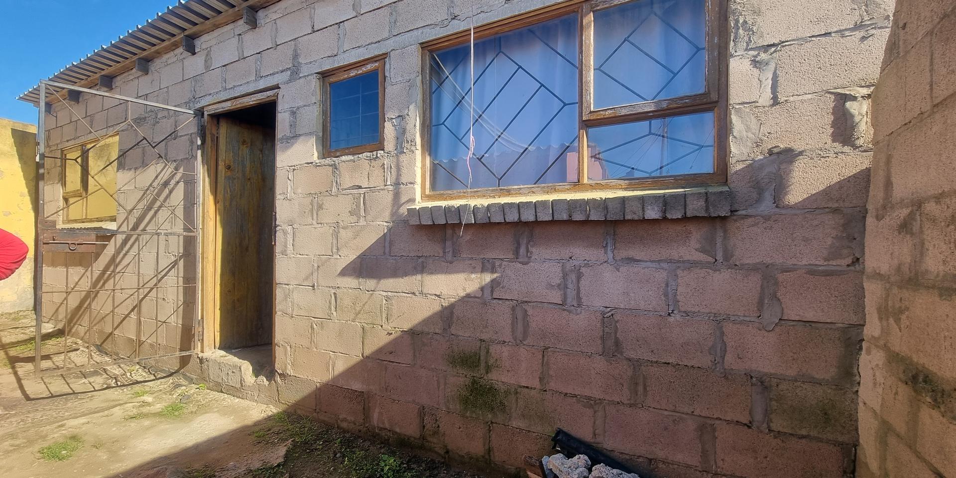 Image 4 of 6