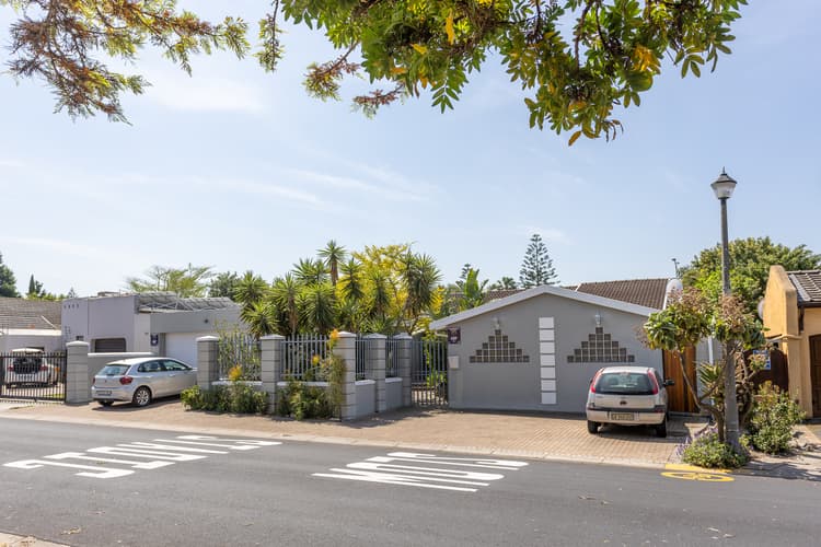 Main property image