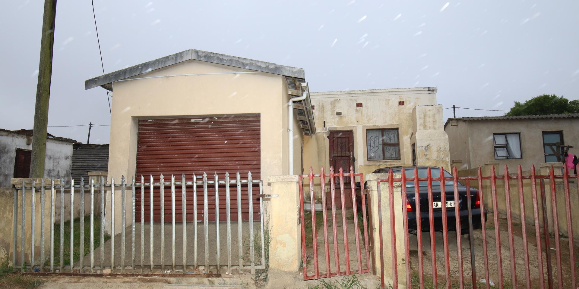 Image 1 of 6