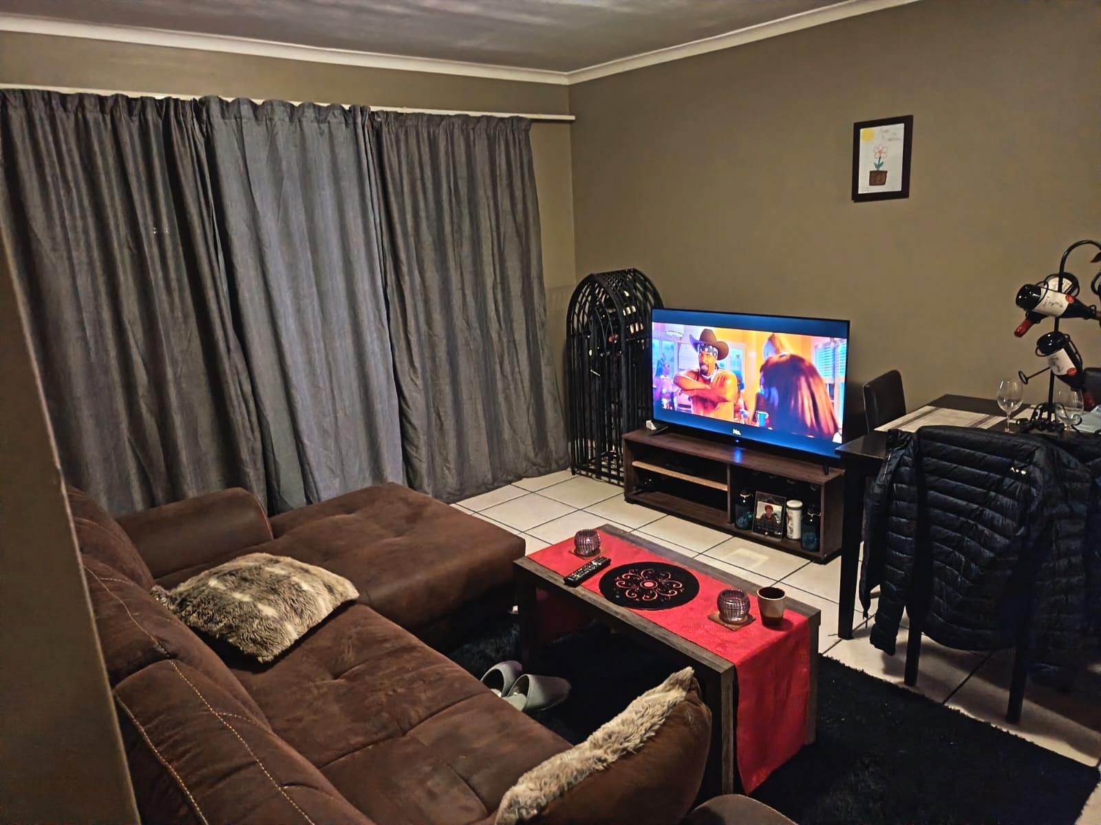Image 4 of 6